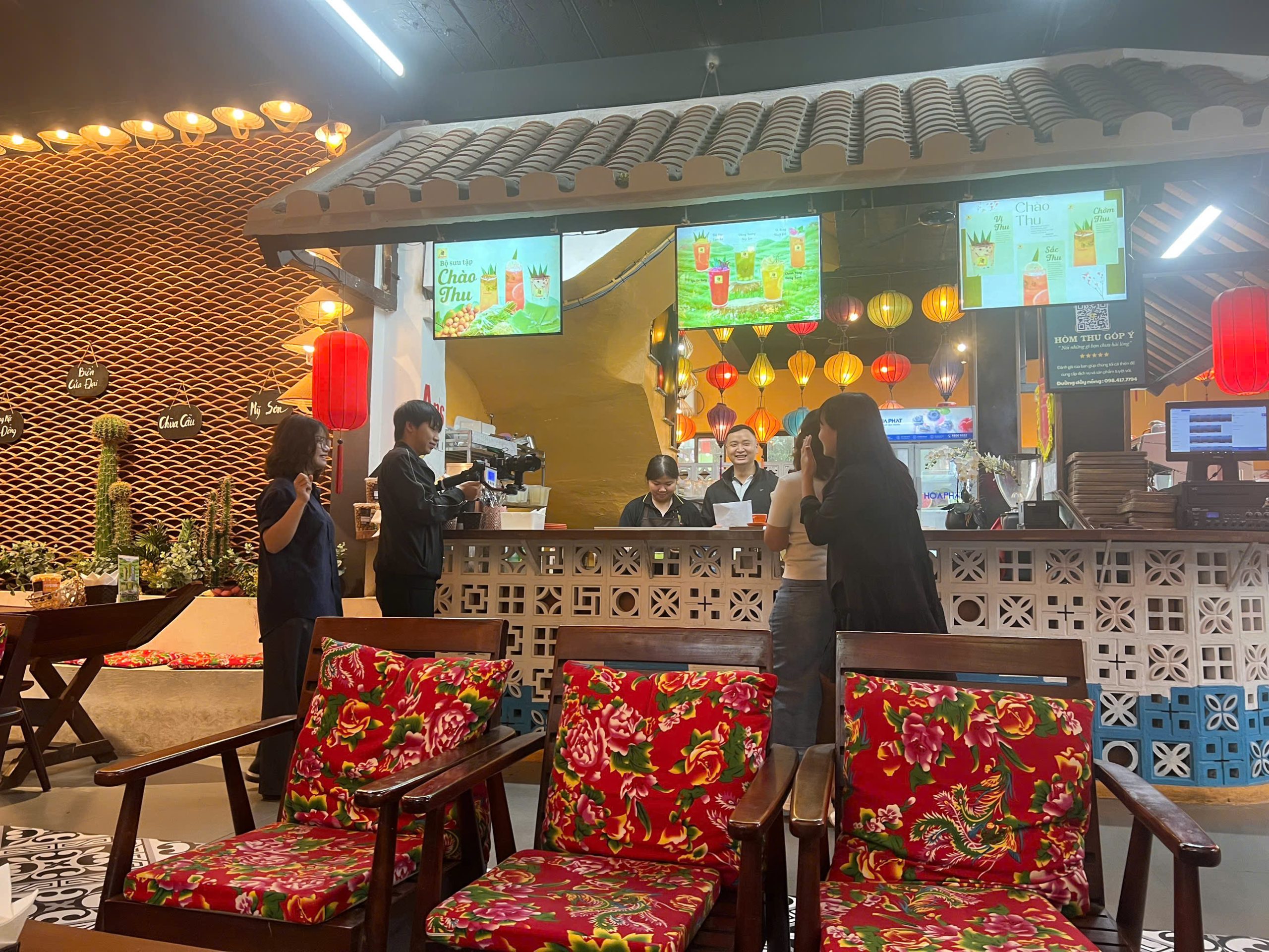 An cực bắc cà phê